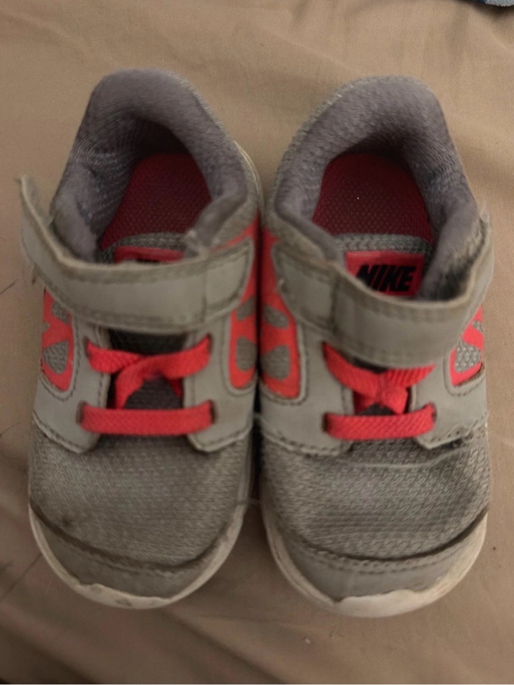 Nike Kids Gray and Pink Hook-and-Loop Sneakers